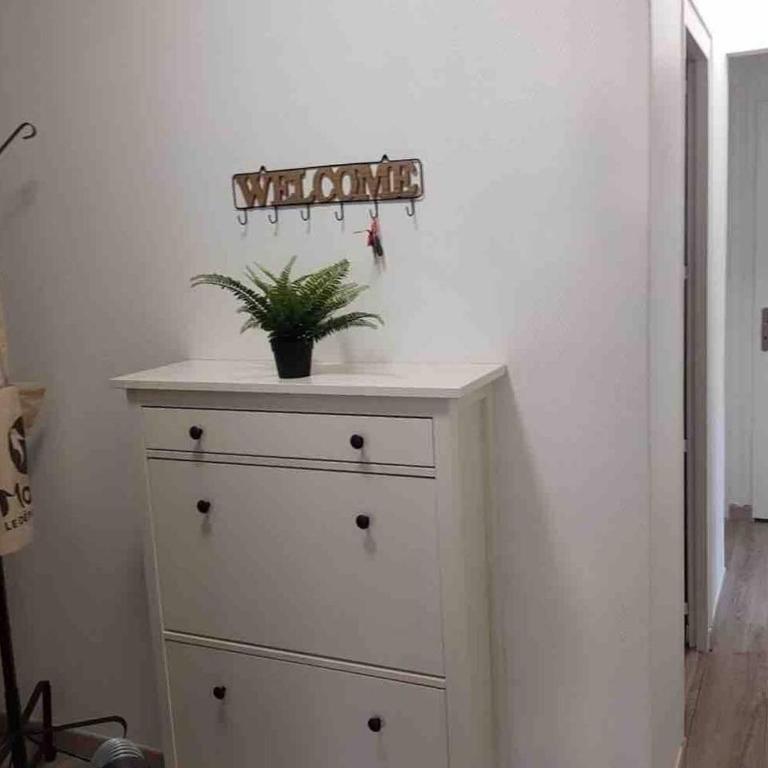 Appartement Prémium 2 grandes chambres, proches centre-ville et parking gratuit - Appartamento - 45