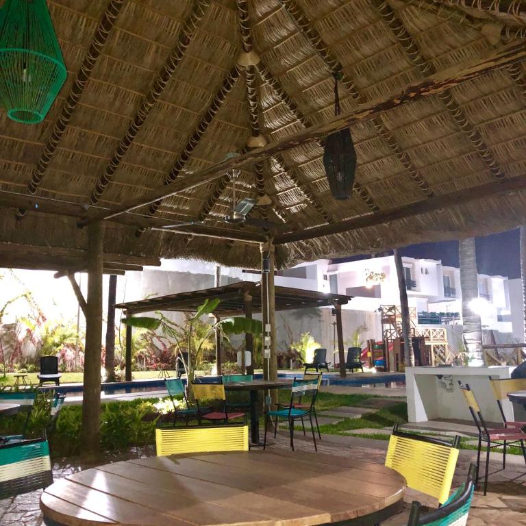 CASA EN PRIVADA FRENTE A LA PLAYA CON ALBERCA! - Three-Bedroom House - 3