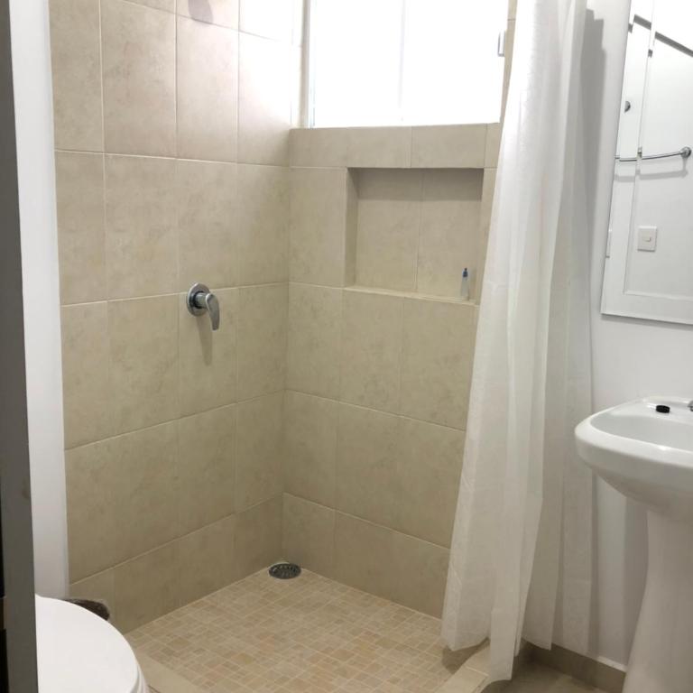 CASA EN PRIVADA FRENTE A LA PLAYA CON ALBERCA! - Three-Bedroom House - 20