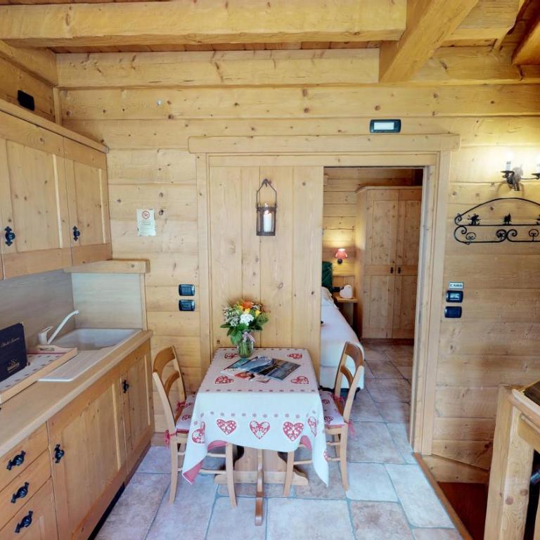 Park Chalet Village - Family Chalet (2 Adults + 1 Child) - 4