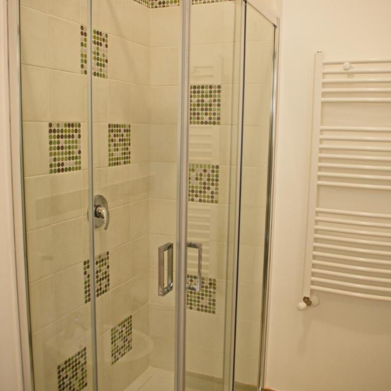 Olivarooms - Double Room with Private Bathroom - 6