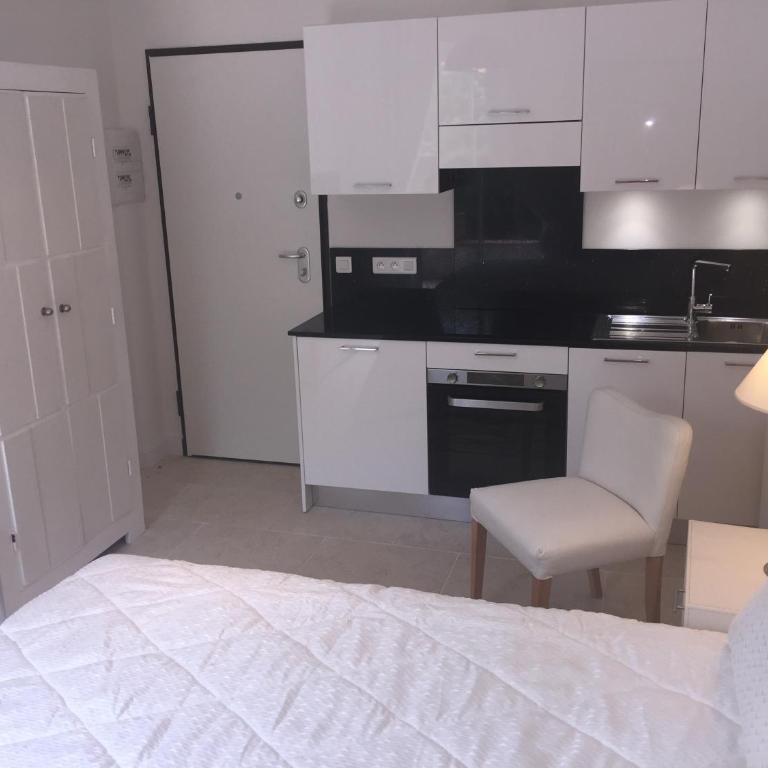 Villa Louise-Rose - Apartment with Terrace - 10