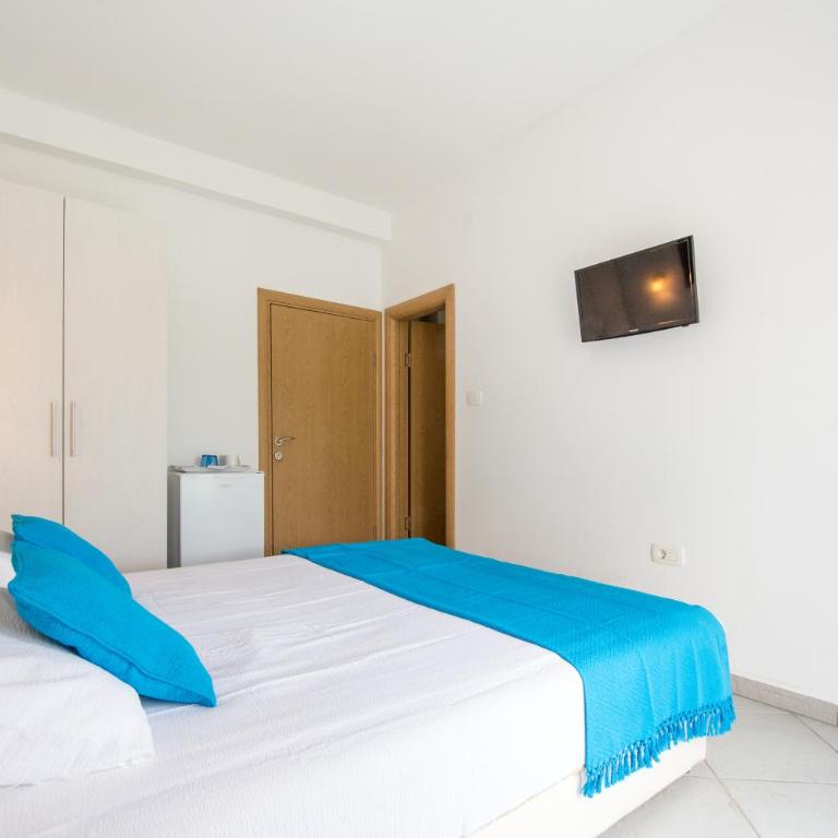 Villa D&B Budva - Double Room with Patio - 1
