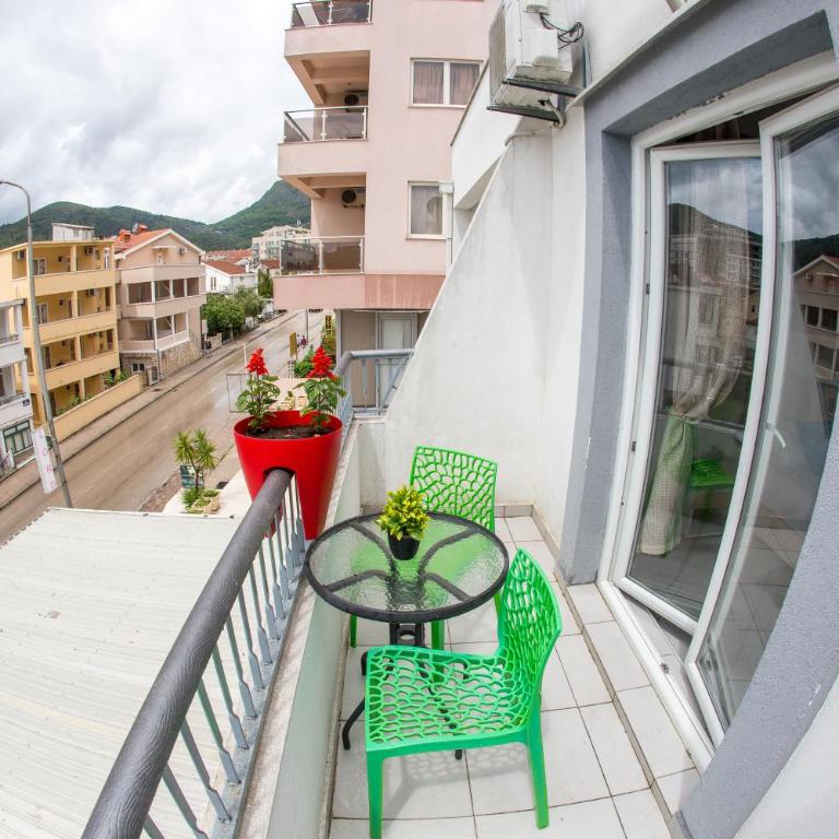 Villa D&B Budva - Double Room with Patio - 2