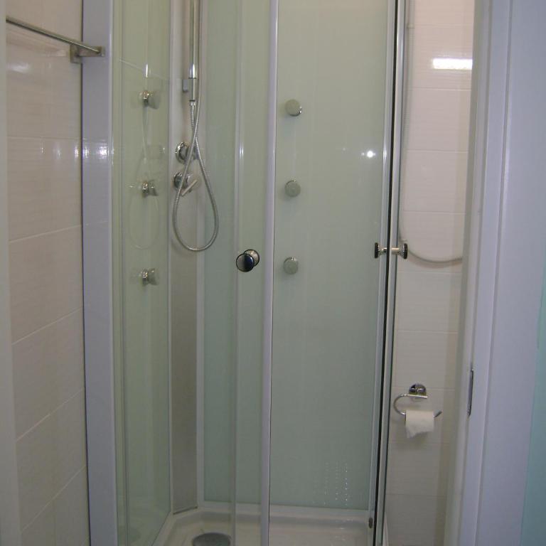 Florenceunita - Double Room with Private Bathroom - 7