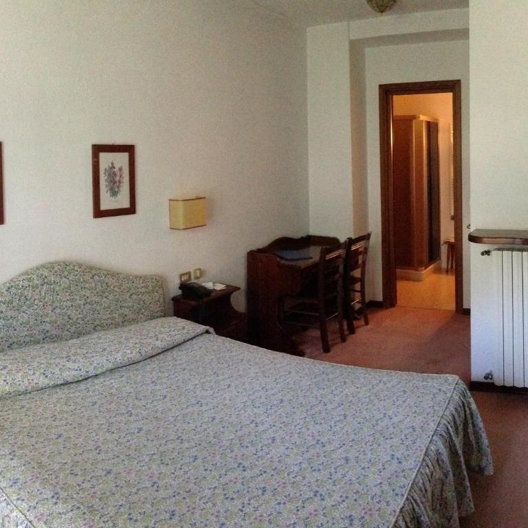 Hotel Triolet - Camera Matrimoniale - 3