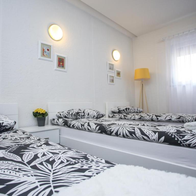 Apartman ART - Two-Bedroom House - 1