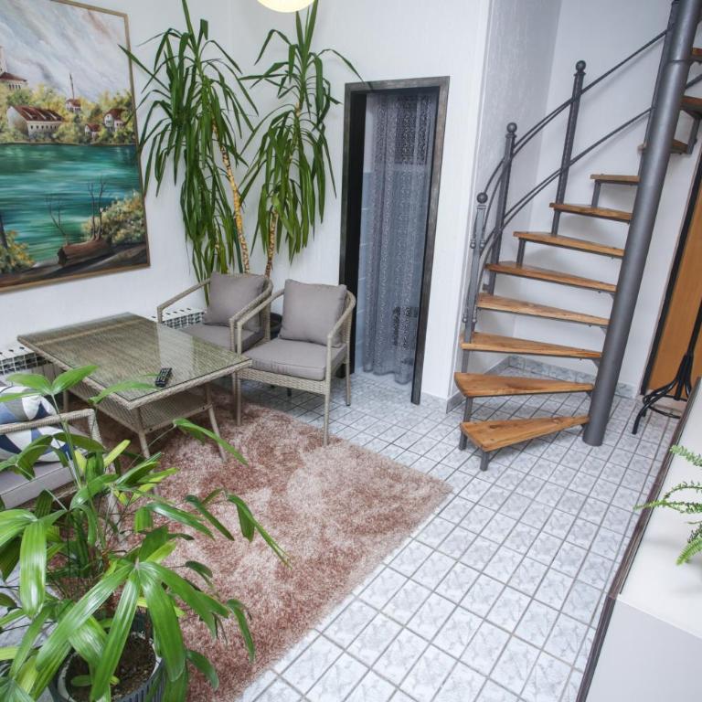 Apartman ART - Two-Bedroom House - 3