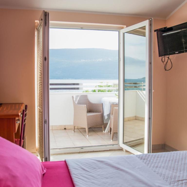 Apartments Mako - One-Bedroom Apartment with Balcony - 33