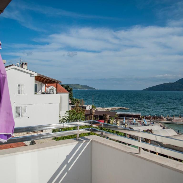 Apartments Mako - One-Bedroom Apartment with Balcony - 40