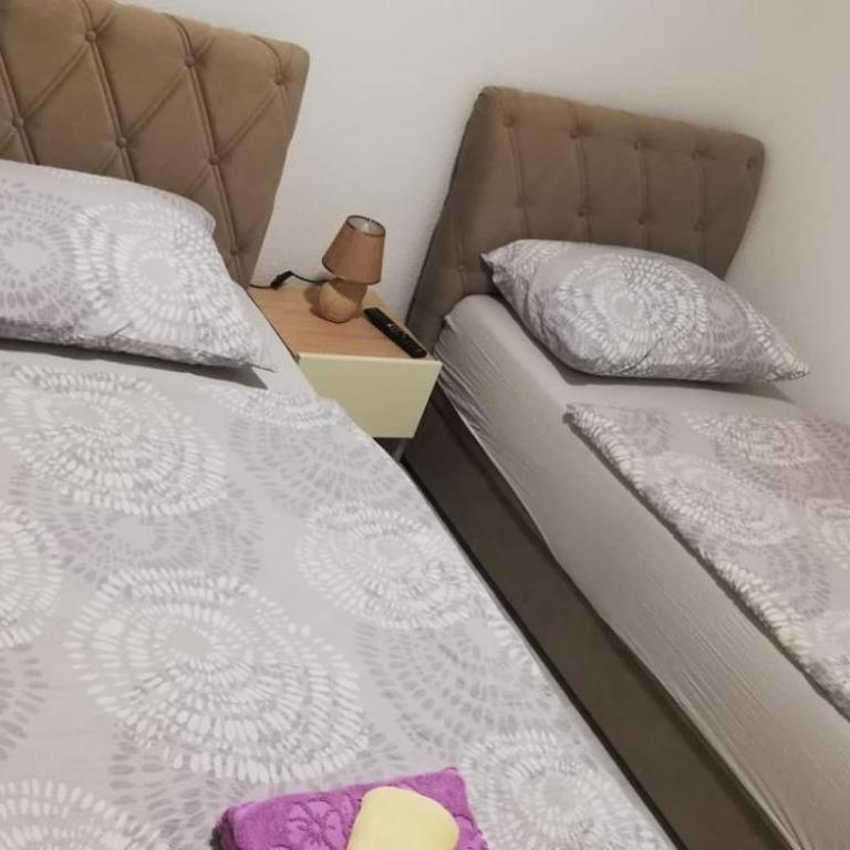 Apartman Gosto - Two-Bedroom Apartment - 11