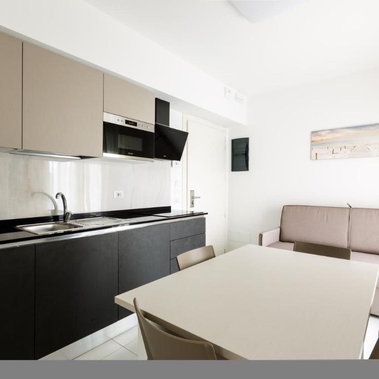 Residence Perla Verde - One-Bedroom Apartment - 4