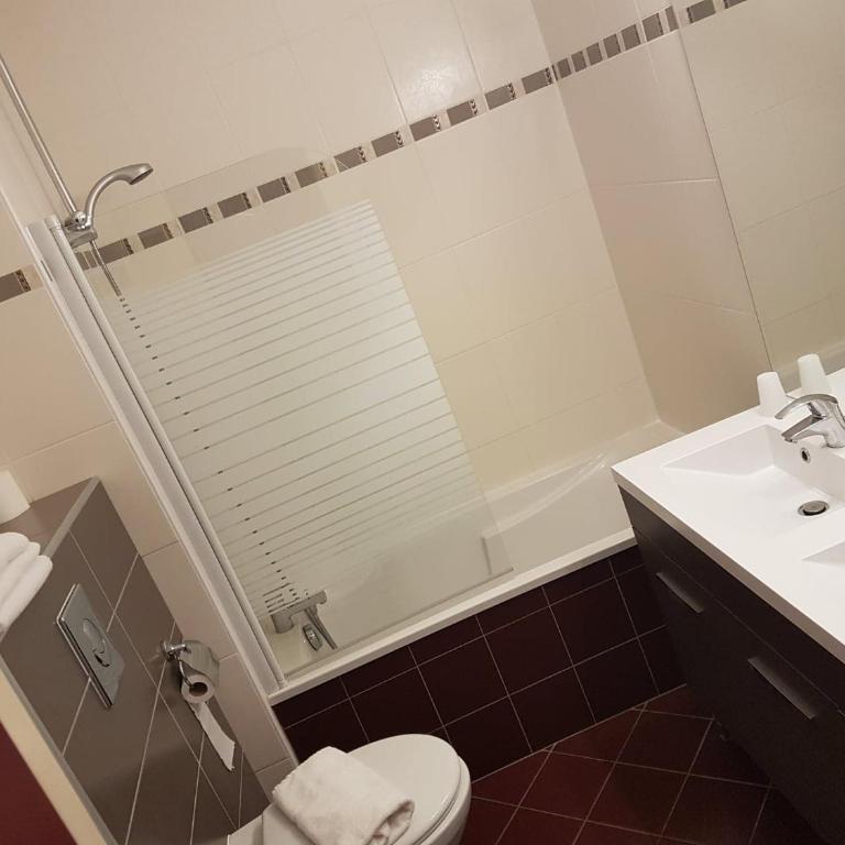 Hôtel Point Bleu Sète Frontignan - Chambre Triple - 6
