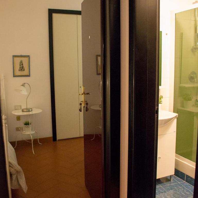 Santa Croce Exclusive - Camera Matrimoniale con Bagno Privato Esterno - 10