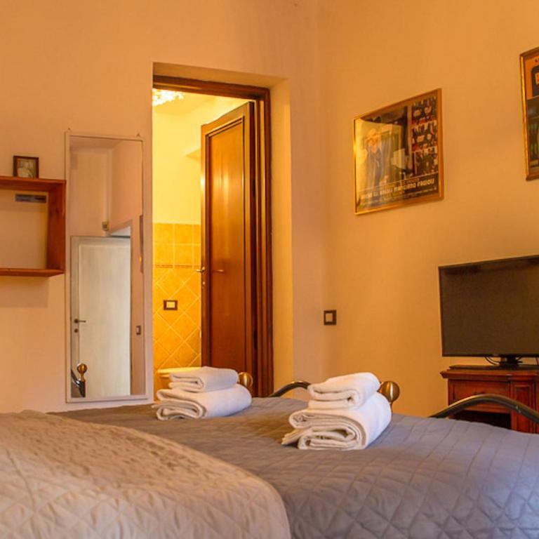 Il Villino - Camera Matrimoniale con Bagno Privato - 31