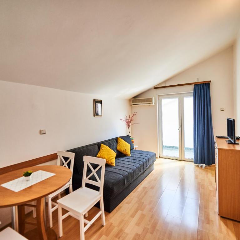 Family Apartments Mont Budva - Apartman s 1 Spavaćom Sobom i Terasom - 7