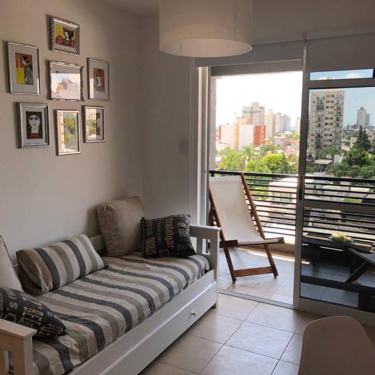 Departamento luminoso de buena ubicación en Paraná - One-Bedroom Apartment - 1