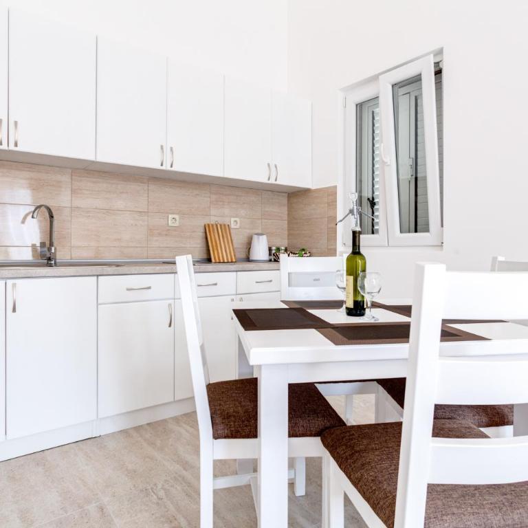 Villa SAN Apartments - Apartman sa Pogledom na More - 4