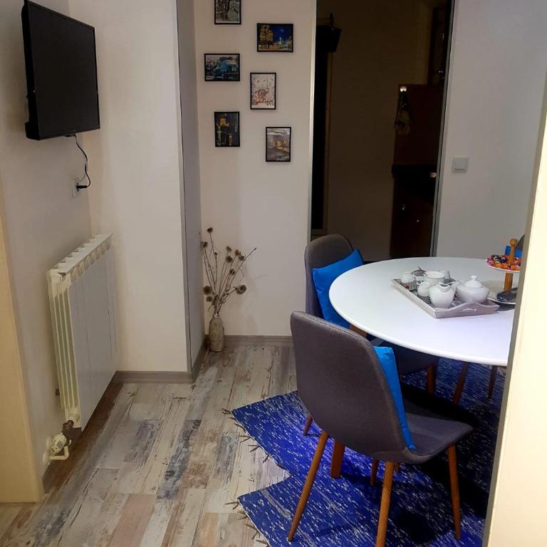 Sarajevo, Stari Grad, Apartment - Two-Bedroom Apartment - 37
