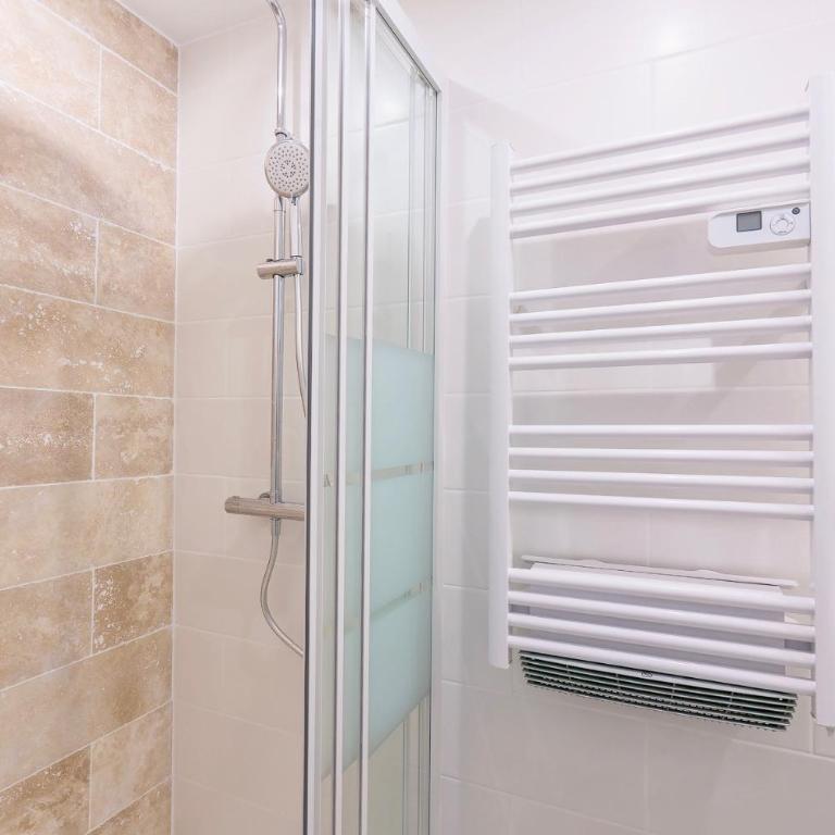 Appart 6 pers vue mer-piscine-parking-clim-wifi - Appartement - Vue sur Mer - 8