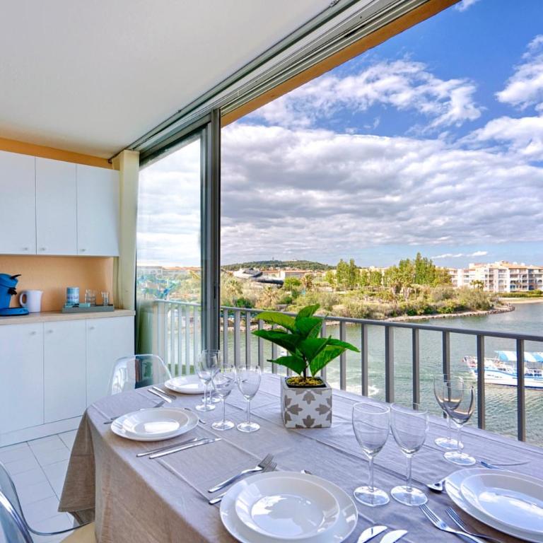 Appart 6 pers vue mer-piscine-parking-clim-wifi - Appartement - Vue sur Mer - 2