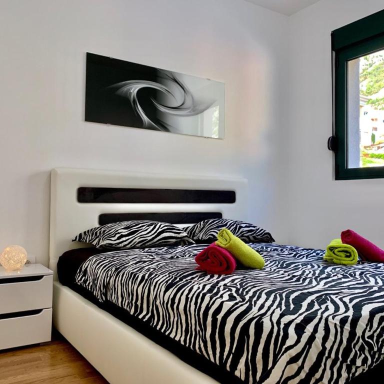 Absolute Apartman - Two-Bedroom Apartment - 20