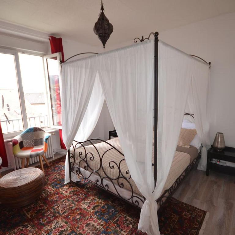 23 Rue de la République - Appartement avec Vue sur la Montagne - 13