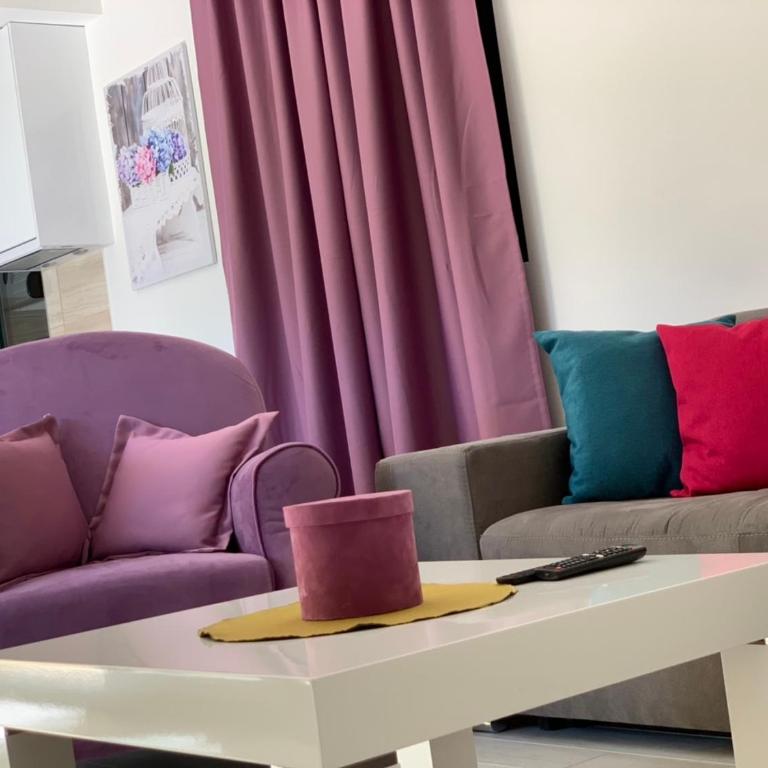 Absolute Apartman - Two-Bedroom Apartment - 6