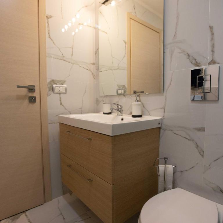 Privilege Chiaia by Dimorra - Appartamento con 2 Camere da Letto - 17