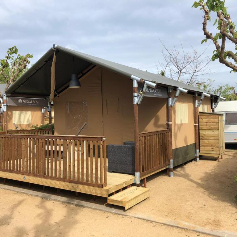 Glamping Blanes - Tienda (5 adultos) - 7