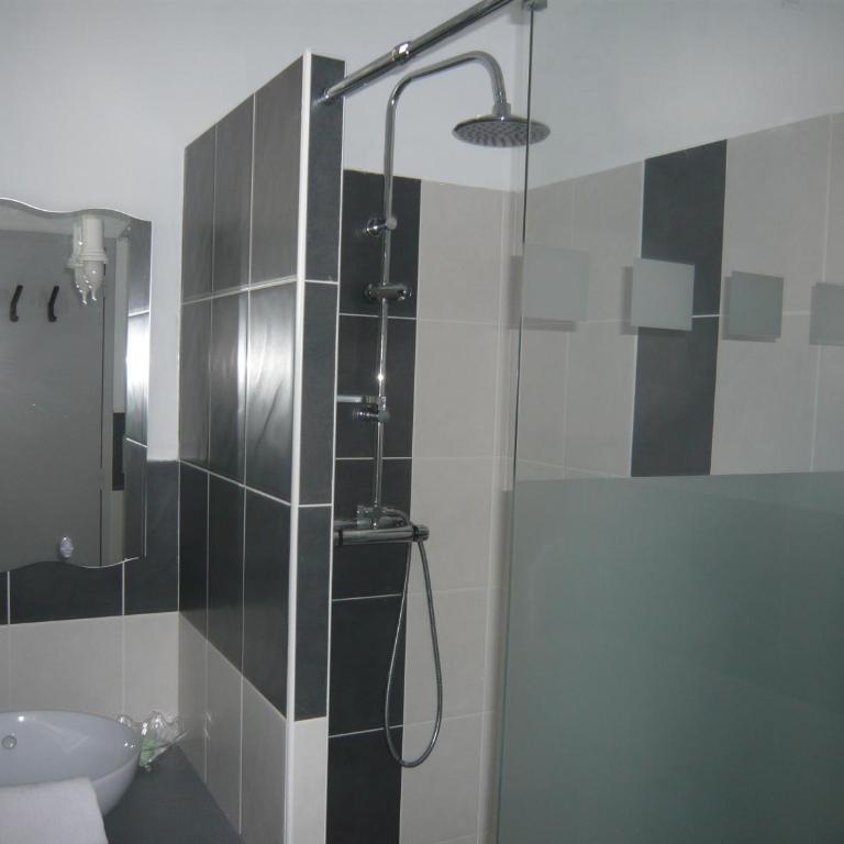 Hôtel Port Beach - Chambre Double Standard - 5