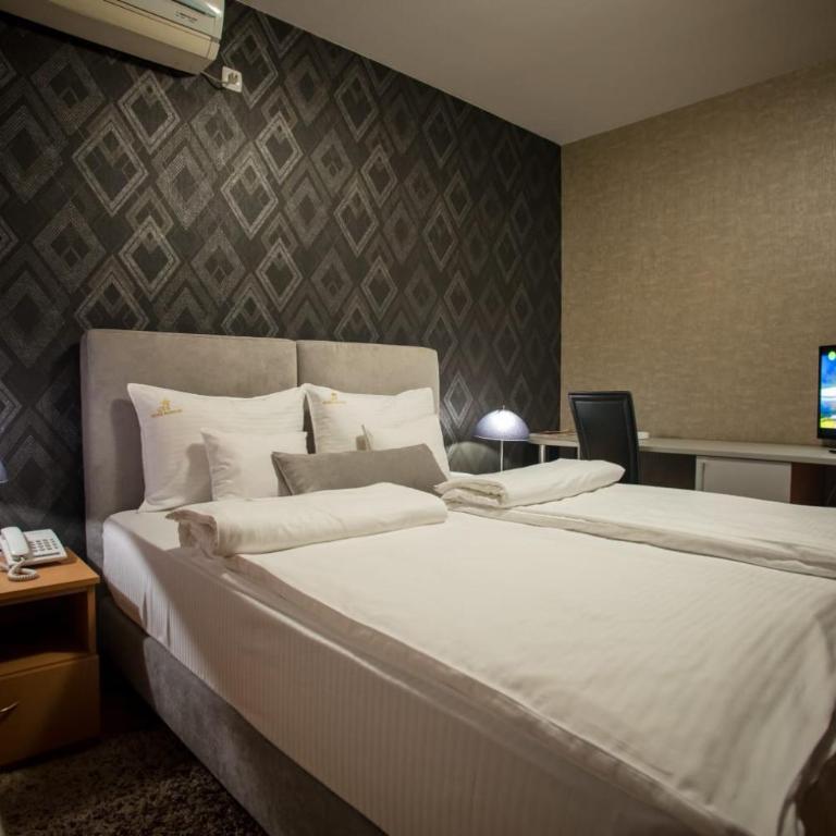 Garni Hotel Radović - Double Room - 10