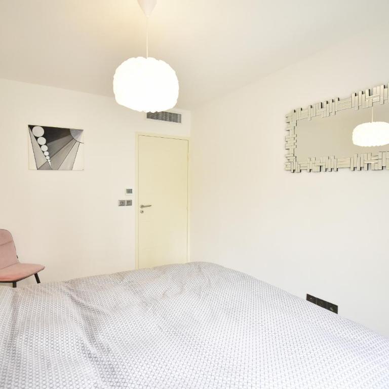 2-Br with Terrace and Pool in the Heart of Palm Beach - Appartement - 13