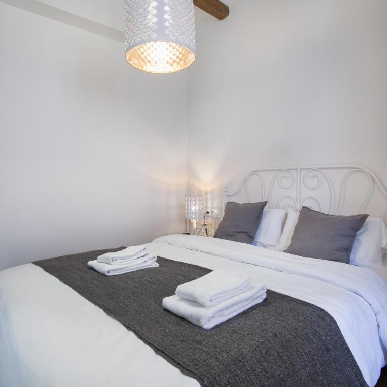 Tendency Apartments - Sagrada Familia - Standard Apartment - 16