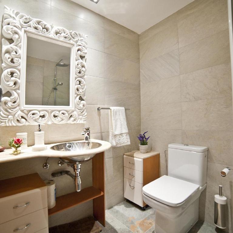 Tendency Sagrada Familia Deluxe - Apartment with Balcony - 16