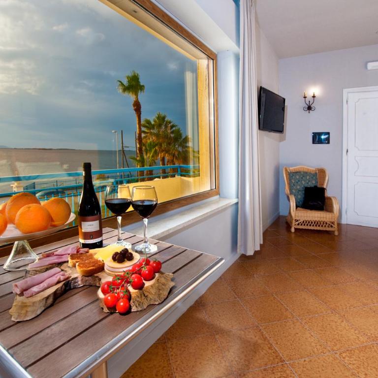 Relais Lo Stagnone - Camera Matrimoniale con Terrazza e Vista Mare - 1