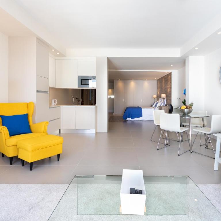 Rooms & Suites Loft 2H - Central Arrecife, Lanzarote - Free Parking - Apartamento - 10