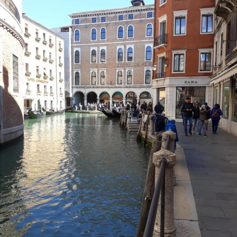 San Marco Romantic Views - Camera Tripla con Balcone - 20