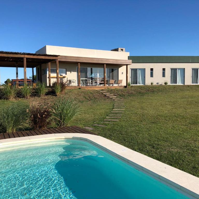 Carmelo Golf - Three-Bedroom Townhouse - 3