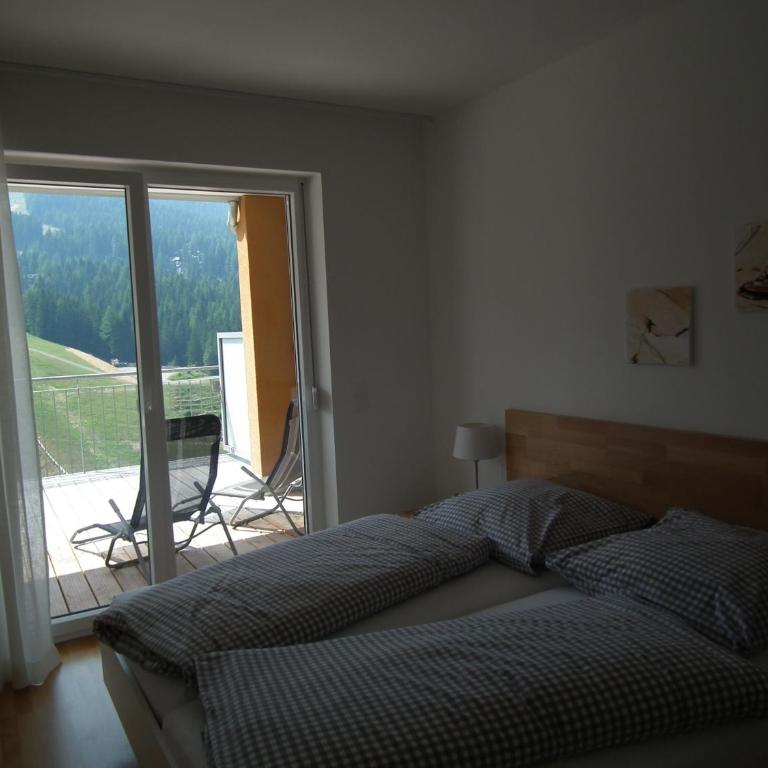 Nassfeld Apartments - "Traditionell anders" - Apartment mit 2 Schlafzimmern und Terrasse - 9