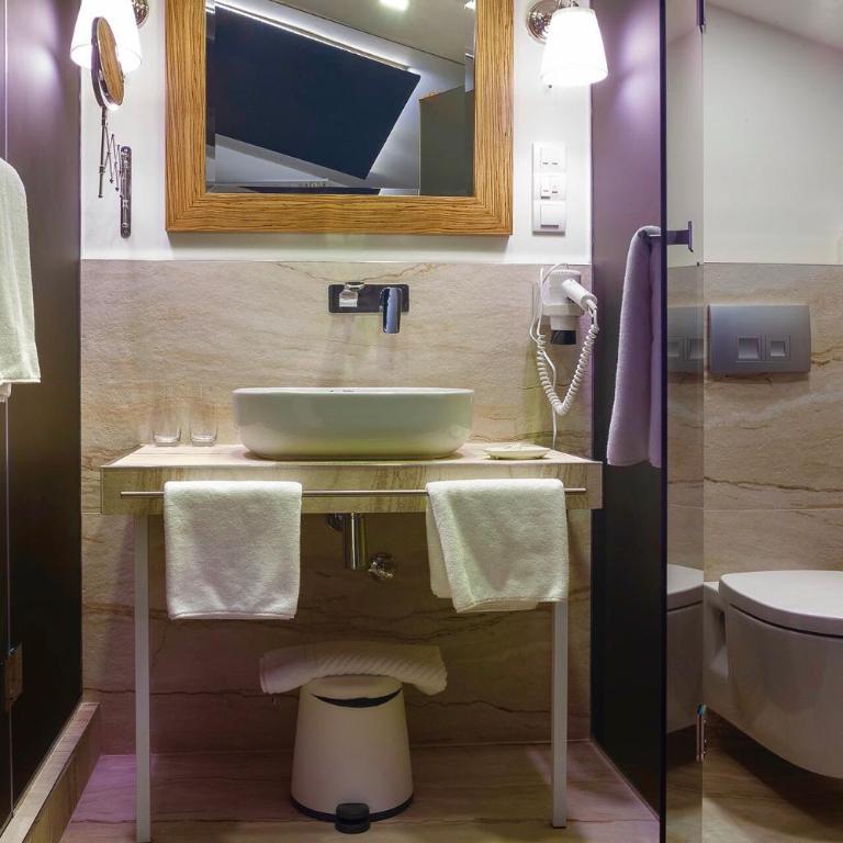 4Rooms 4U - Deluks Dvokrevetna Soba sa Bračnim Krevetom - 20