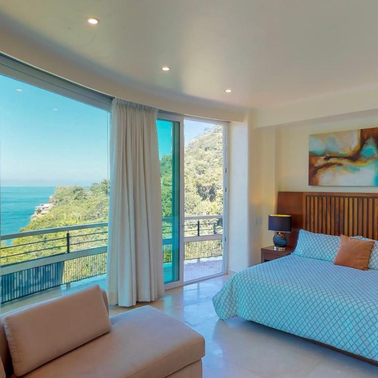 Luxury Beach Frontage Villa with amazing views for Rent - Villa - 28