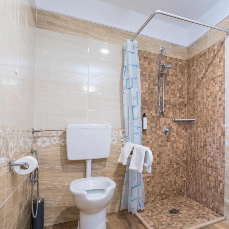 Villa Marra - Camera King con Doccia con Accesso per Sedie a Rotelle - Accesso Disabili - 6
