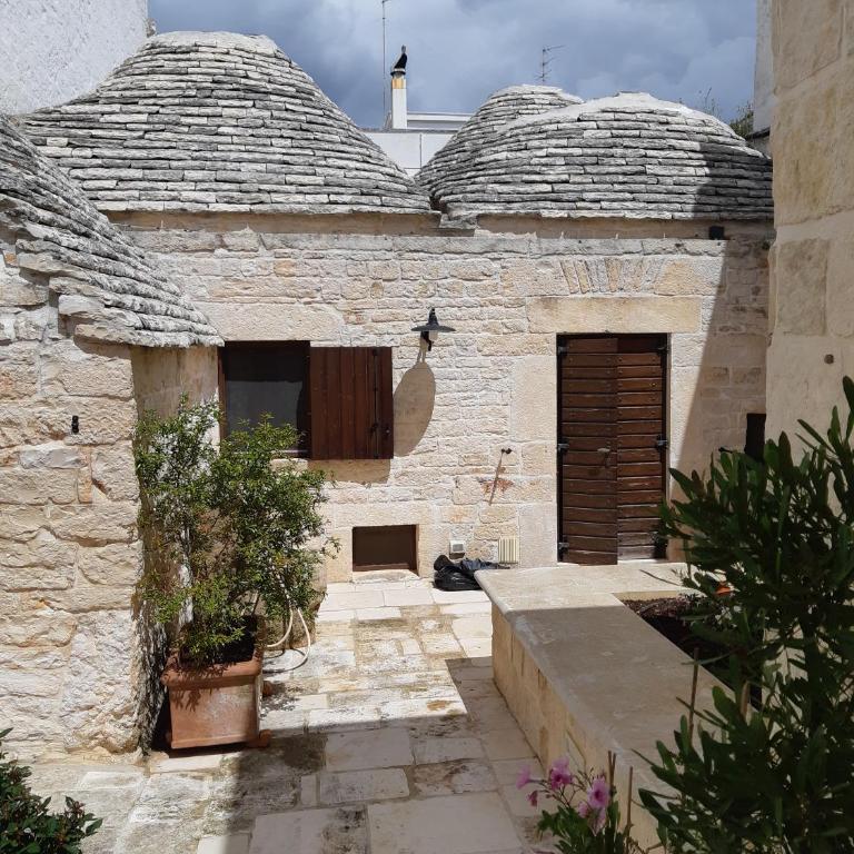 Alberobello Casa Vacanze - Pathos tra i Trulli - Casa Vacanze - 1