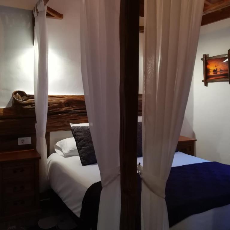 Casas Rurales Los Guinderos - Casa con 1 dormitorio y jacuzzi - 22