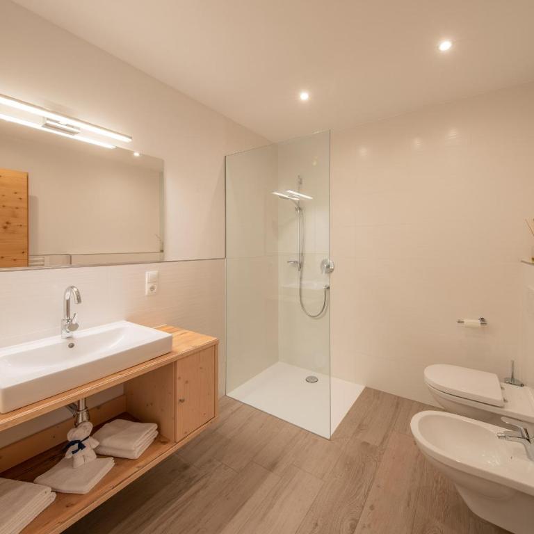 Apartments Sankt Walburg - Appartamento con Balcone - 10