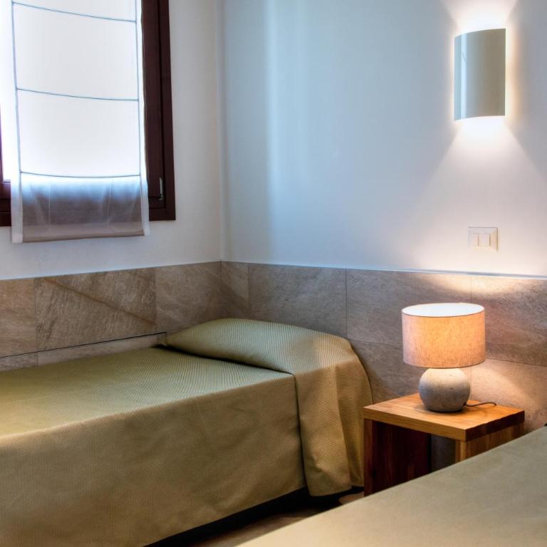 Bardolino Ferienwohnungen A - Two-Bedroom Apartment with Balcony and Terrace - 5