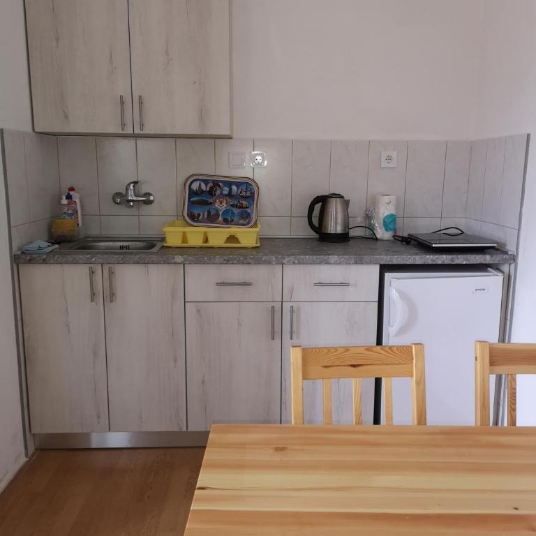 Zemunella Guest House - Studio Apartment - 4