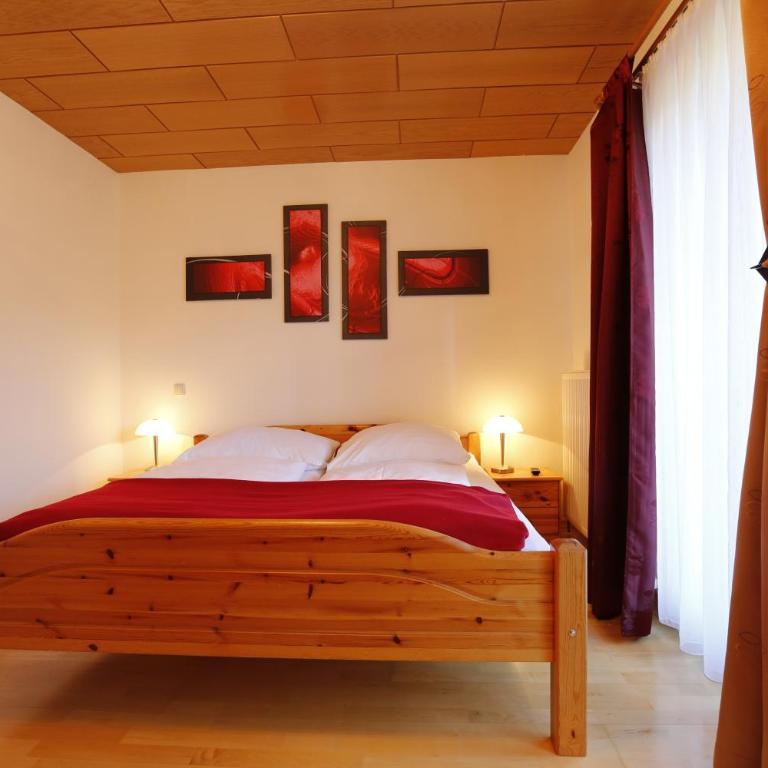 Appartement Mama - Apartment mit 3 Schlafzimmern und Balkon - 12