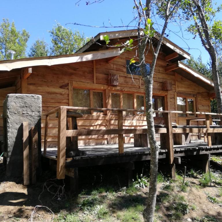 Cabaa rstica 2 maravillosa,con troncos nativos, con orilla de Ro Trancura - Vacation Home - 4